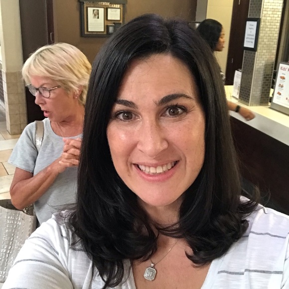 Meet your Posher, Michelle - Picture 1 of 1